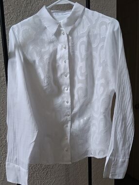 ANNE FONTAINE..FRENCH CUFF BLOUSE..SIZE 44
